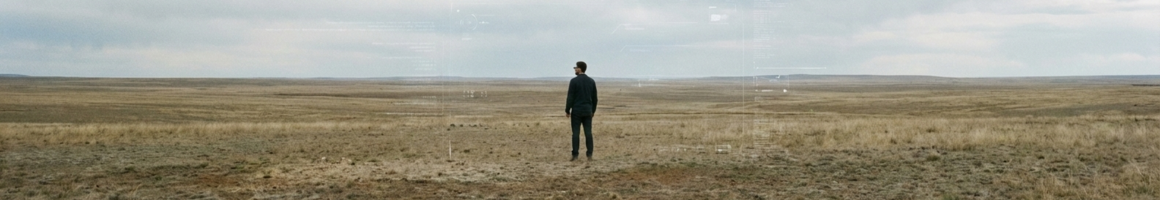 walpaper A man walk in the desert